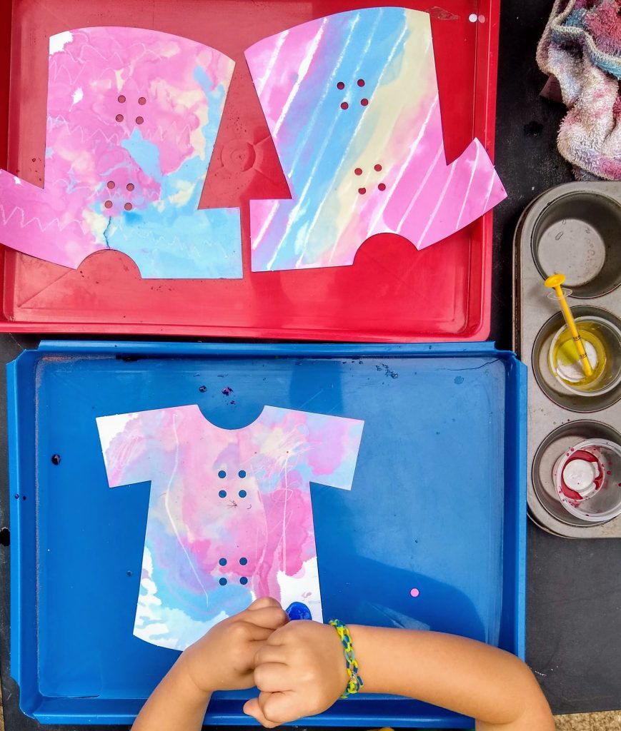 STEM Fun: How Does Tie Dye Work? - STEMJobs